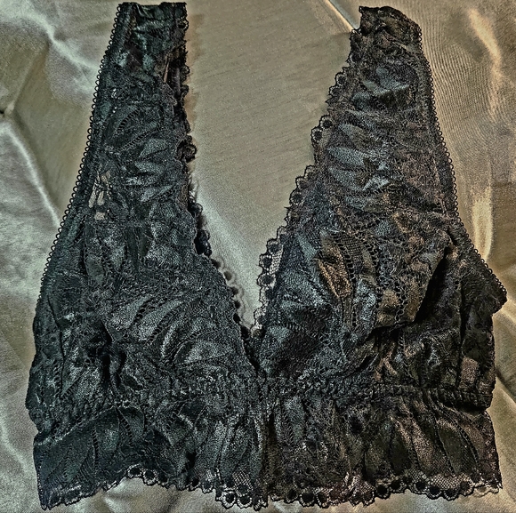 Aerie black lace Bralette - Picture 2 of 3
